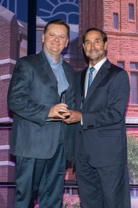 Joe Hight Receives Citizen's Bank Leadership and Civic Engagement Award
